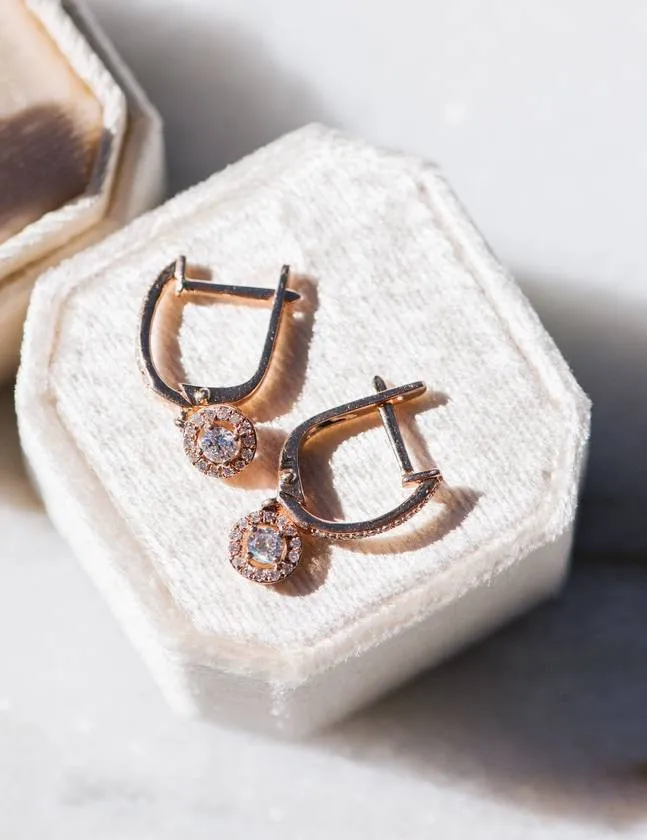 14 Rose Gold Wedding Earrings For a Romantic Bridal Look