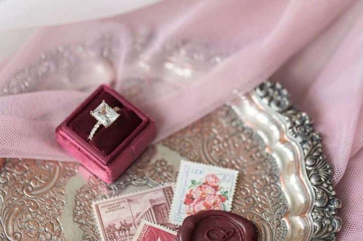 12 Romantic Engagement Rings for Your Happily Ever After Moment