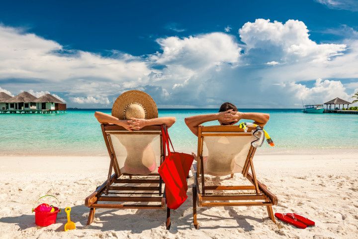 couple on maldives beach