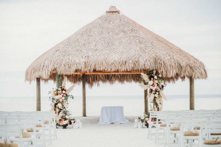 How to Do a Tampa Beach Wedding the Trendy Way
