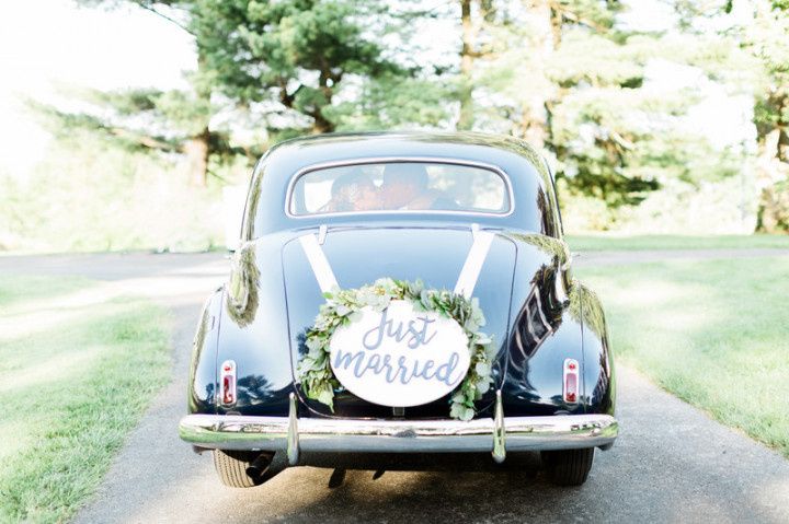 rustic just married sign