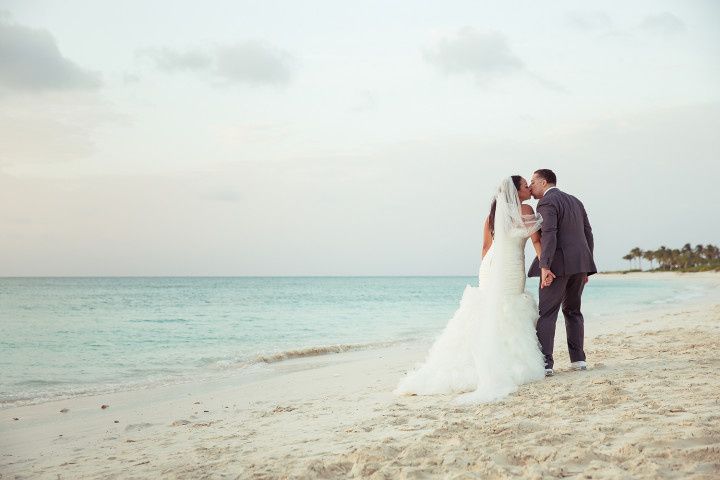 6 Absolutely Dreamy Turks and Caicos Destination Wedding Venues 