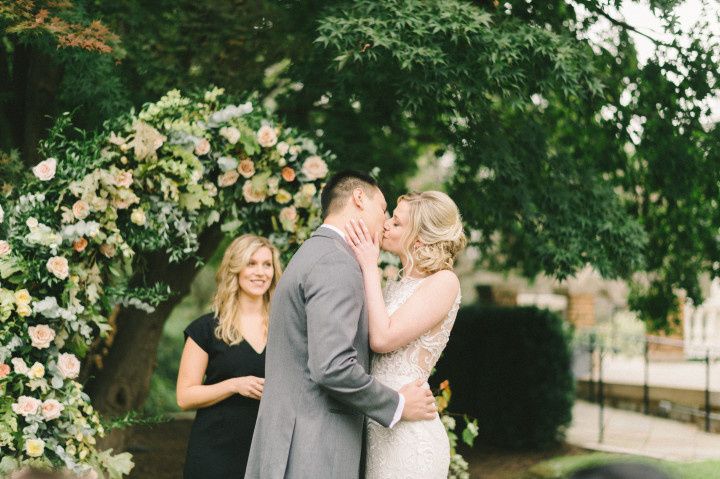 wedding kiss