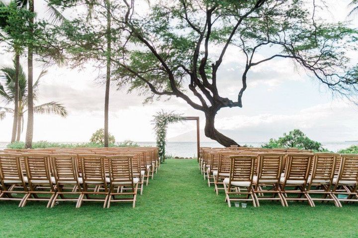 outdoor wedding venue in hawaii