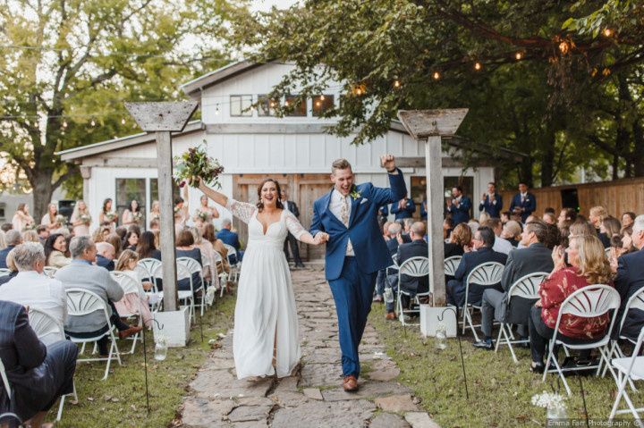 8 Stunning Outdoor Wedding Venues Near Tulsa
