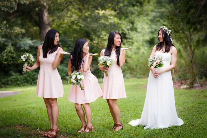 bride with 3 bridesmaids