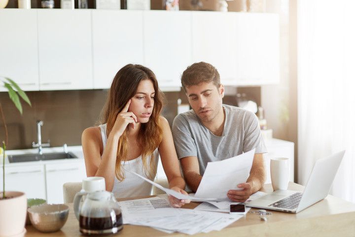 Pros and Cons to Keeping Finances Separate as a Married Couple