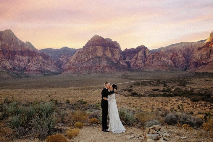 How to Have a Desert Wedding