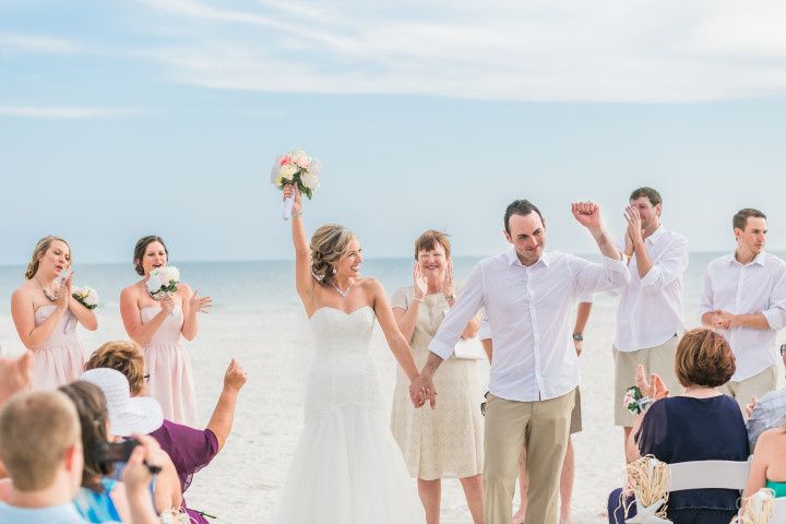 couple beach wedding