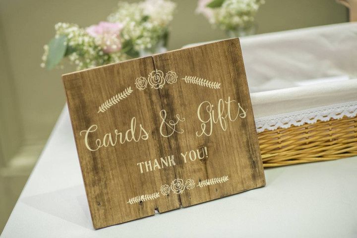 gift table sign