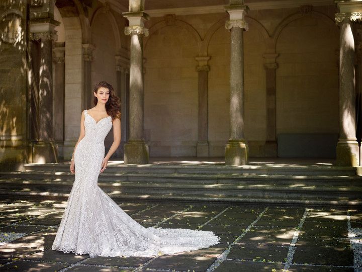 5 Wedding Dress Styles Millennial Brides Will Love