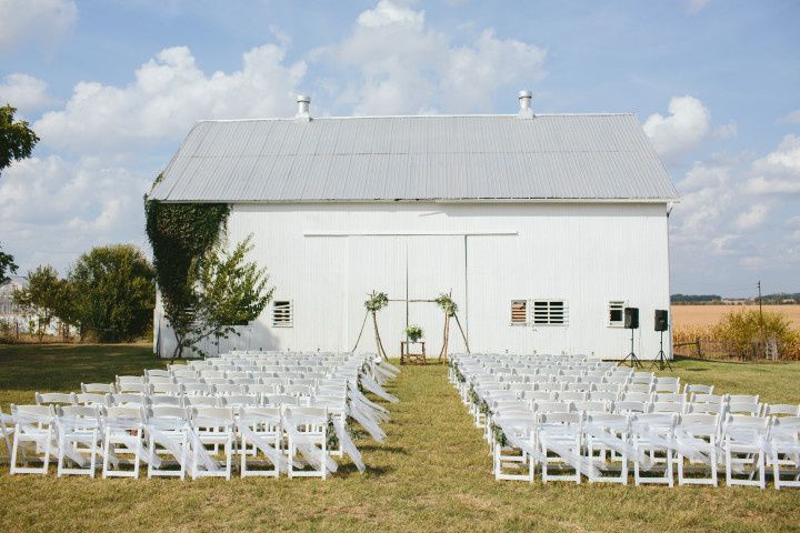 rustic white barn in ohio countryside