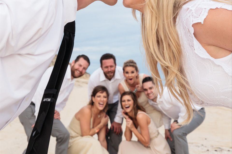 20 Funny Wedding Photo Poses | Funny Photo Poses Make You LOL
