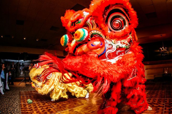 chinese dragon dance wedding 