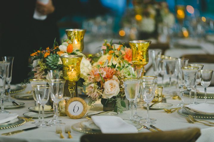 blush and gold centerpiece