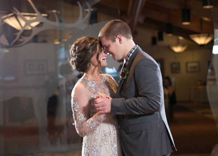 couple first dance 