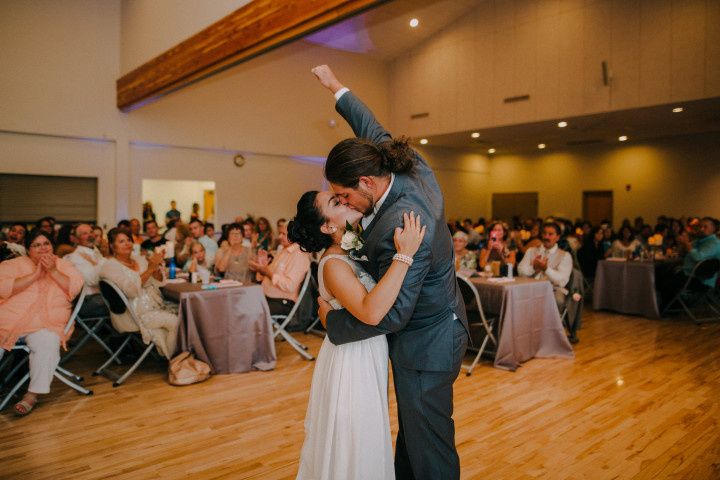 first dance kiss and cheer 