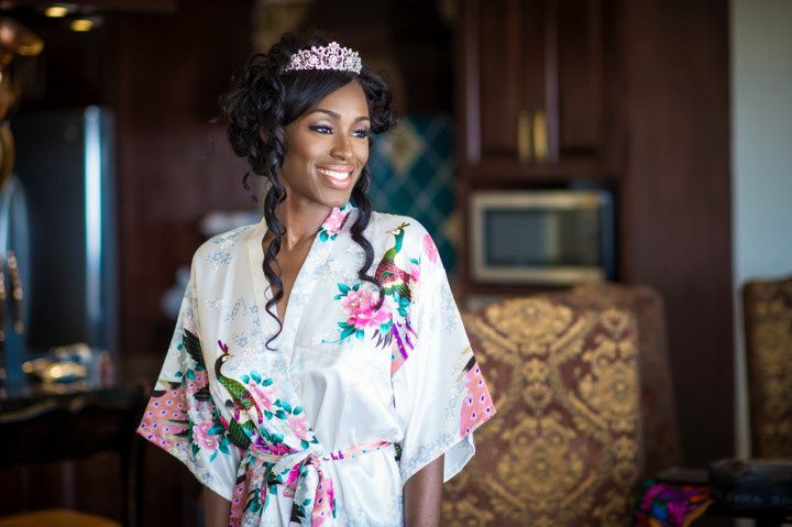 bride in tiara