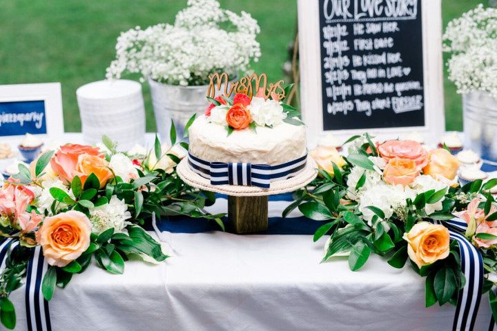 preppy blue and coral wedding cake