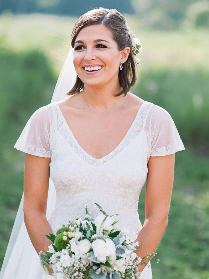 Short wedding hair, Short hair bride, Wedding veils short