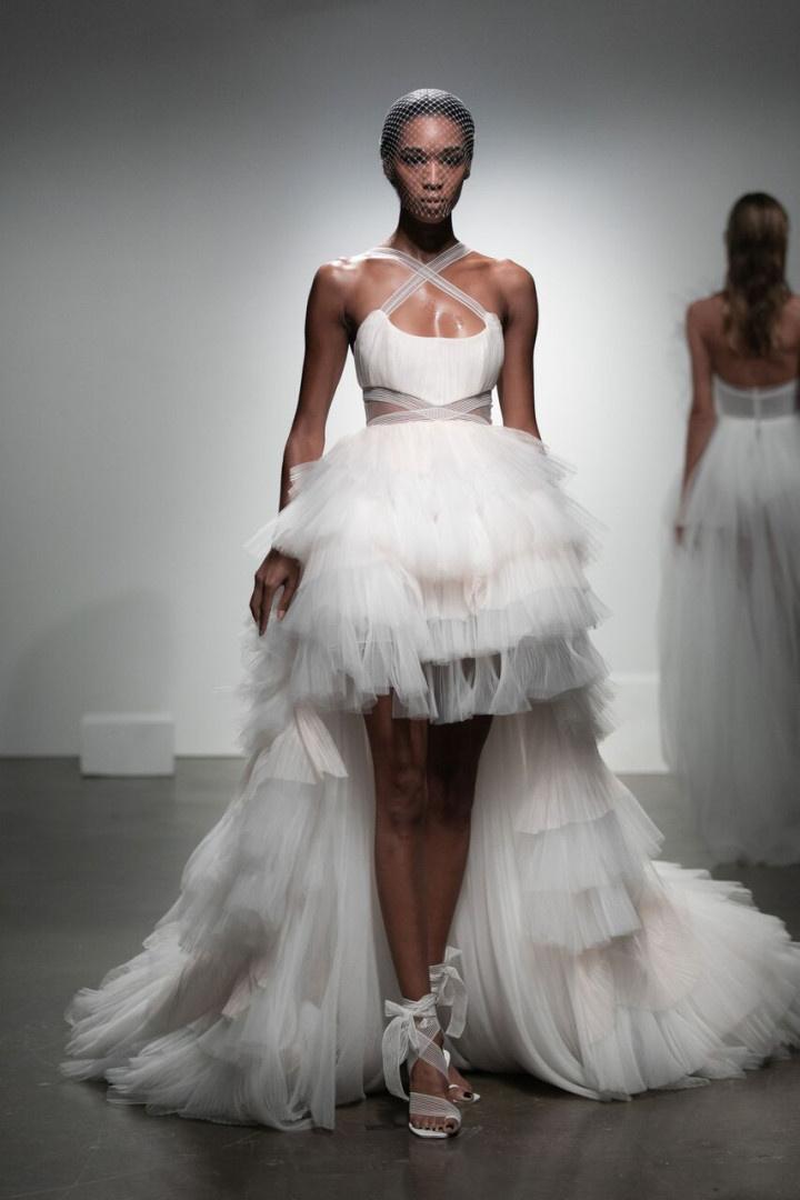 12 Asymmetrical Wedding Dresses for the Fashion-Obsessed Bride