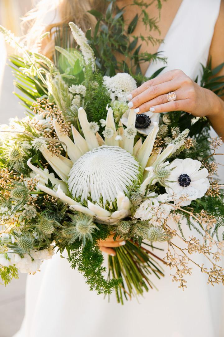 King Protea  White bouquet no.380