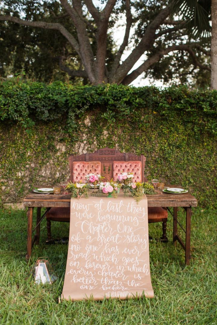 23 Sweetheart Table Ideas for Newlyweds Who Only Have Eyes for Each Other