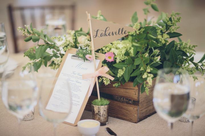 DIY Rustic Centerpiece with Rose Buds and Wood Round