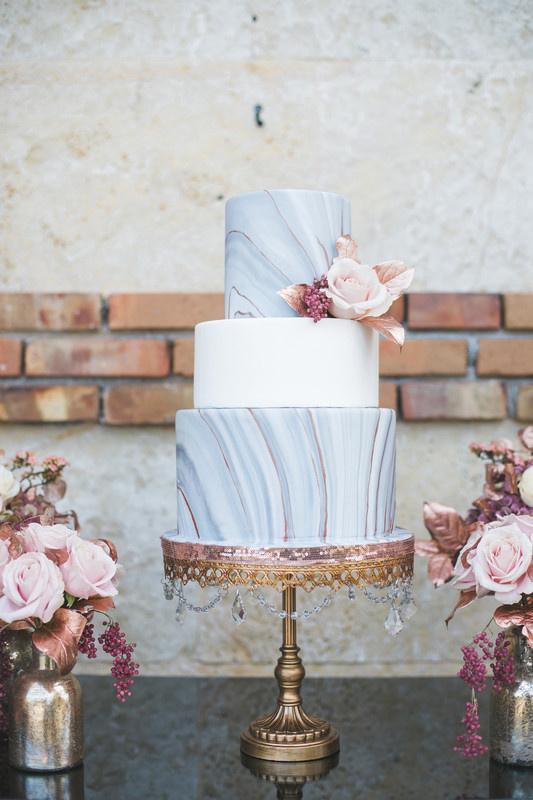 Your Ideal Wedding Cake, According to Your Zodiac Sign