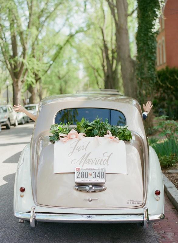 Here's How to Decorate the Just Married Car