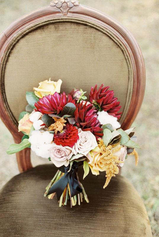 fall wedding bouquet with burgundy dahlias and pink roses