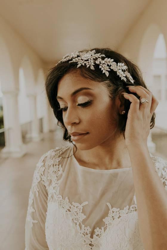 How to wear a wedding veil with short hair (or NO HAIR!) • Offbeat Wed  (was Offbeat Bride)