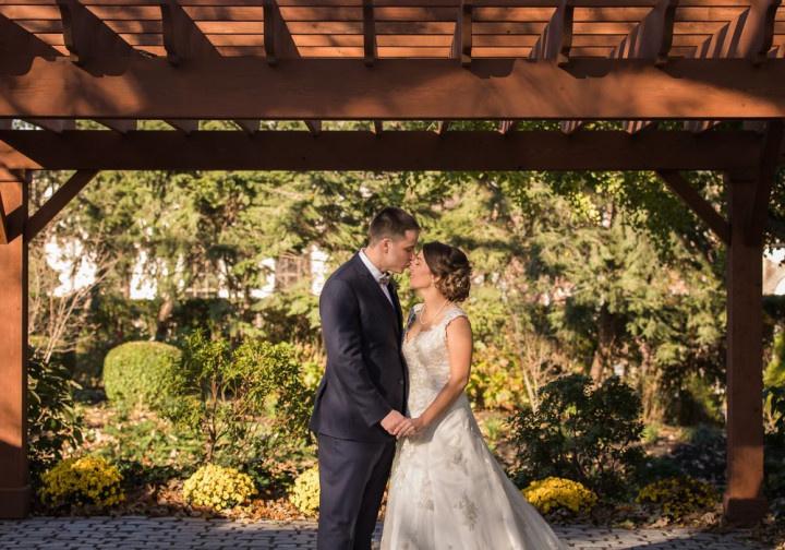 wedding couple outdoor garden portrait