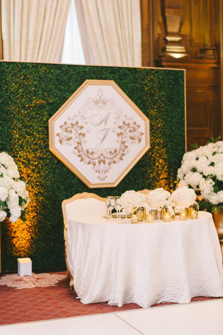 wedding moss photo backdrop