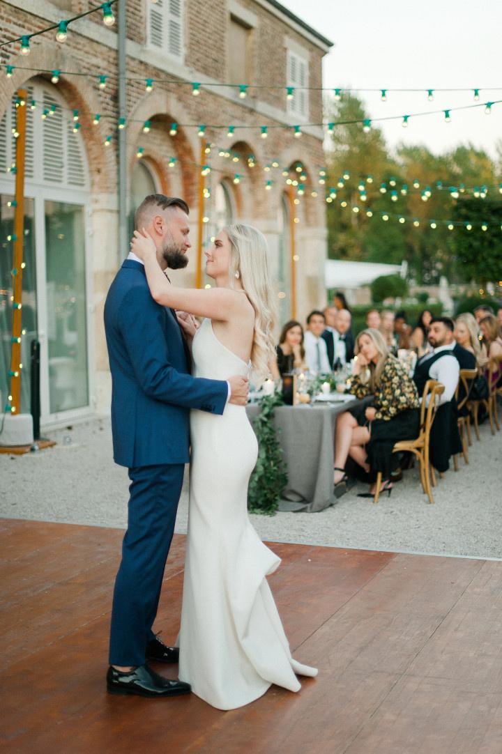 romantic wedding first dance