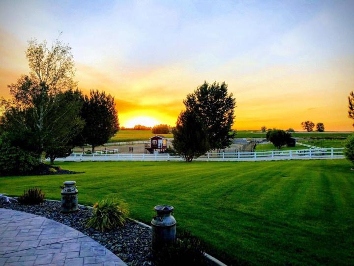 sand hollow weddings