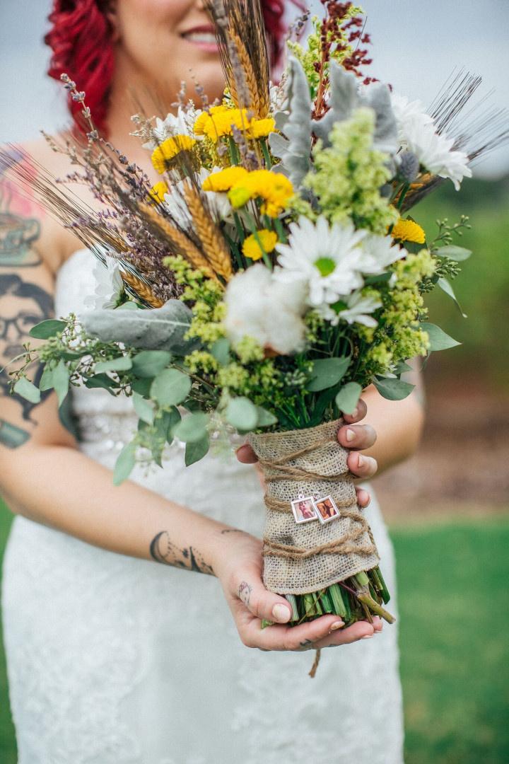 13 Beautiful Bouquet Wrap Ideas