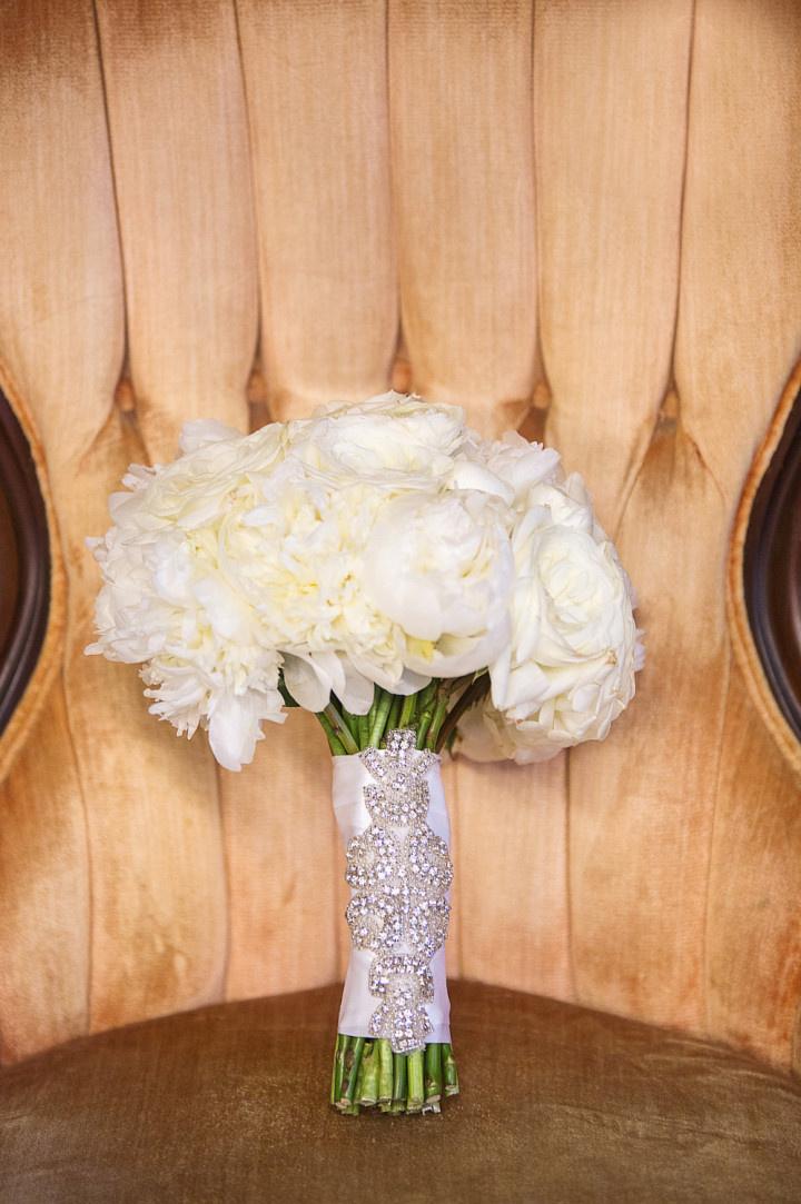 7 Gorgeous Wedding Bouquet Wrap Ideas