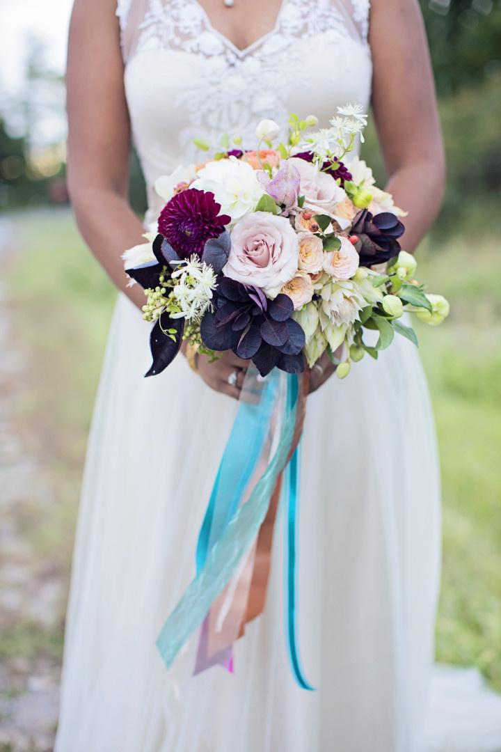 27 Pretty Wedding Bouquet Wrap and Ribbon Ideas