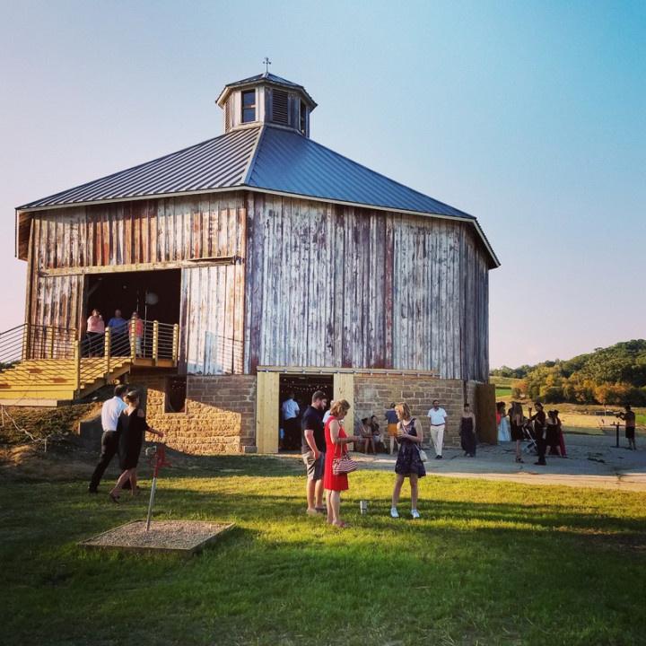  Barn