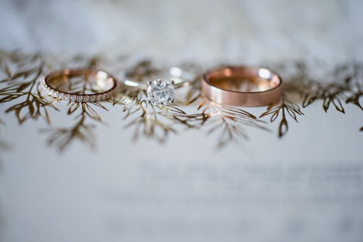 rose gold wedding rings