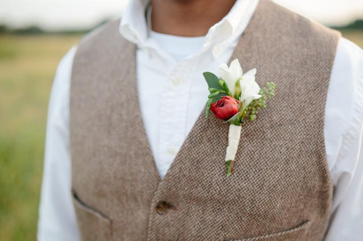 Elegant Men's Wedding Boutonniere Pins - Distinguish Your Style