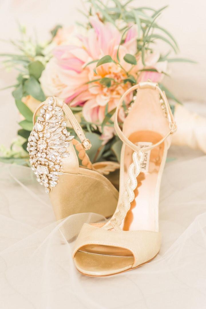 7 Bridal Accessories You'll Need on Your Wedding Day