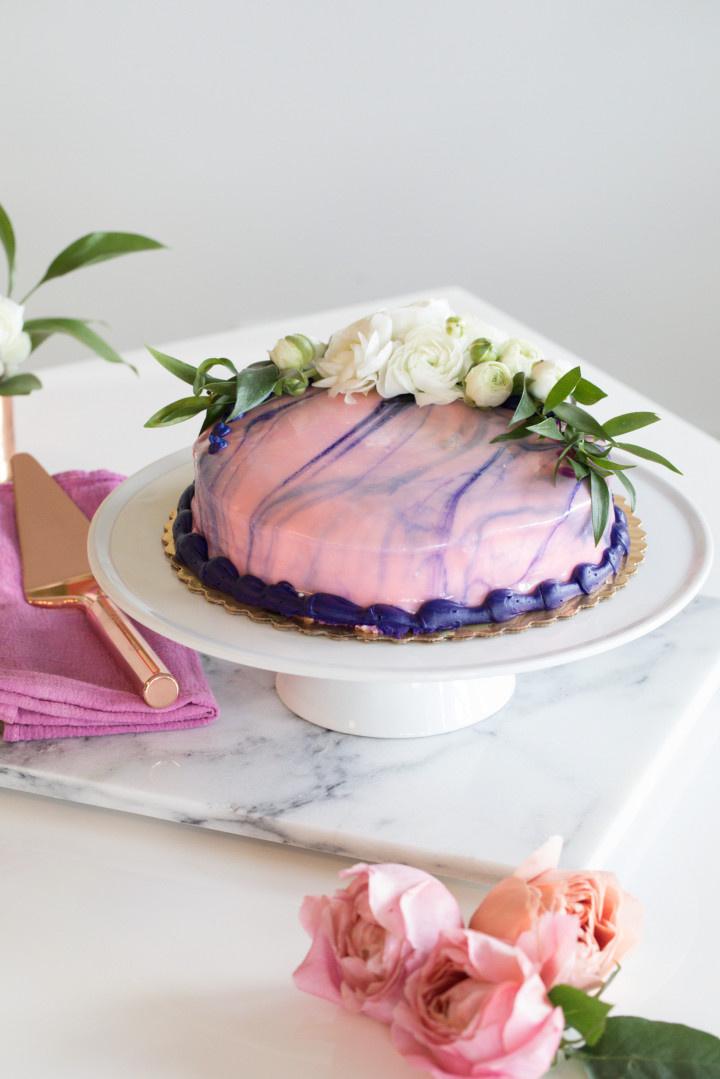 marble wedding cake