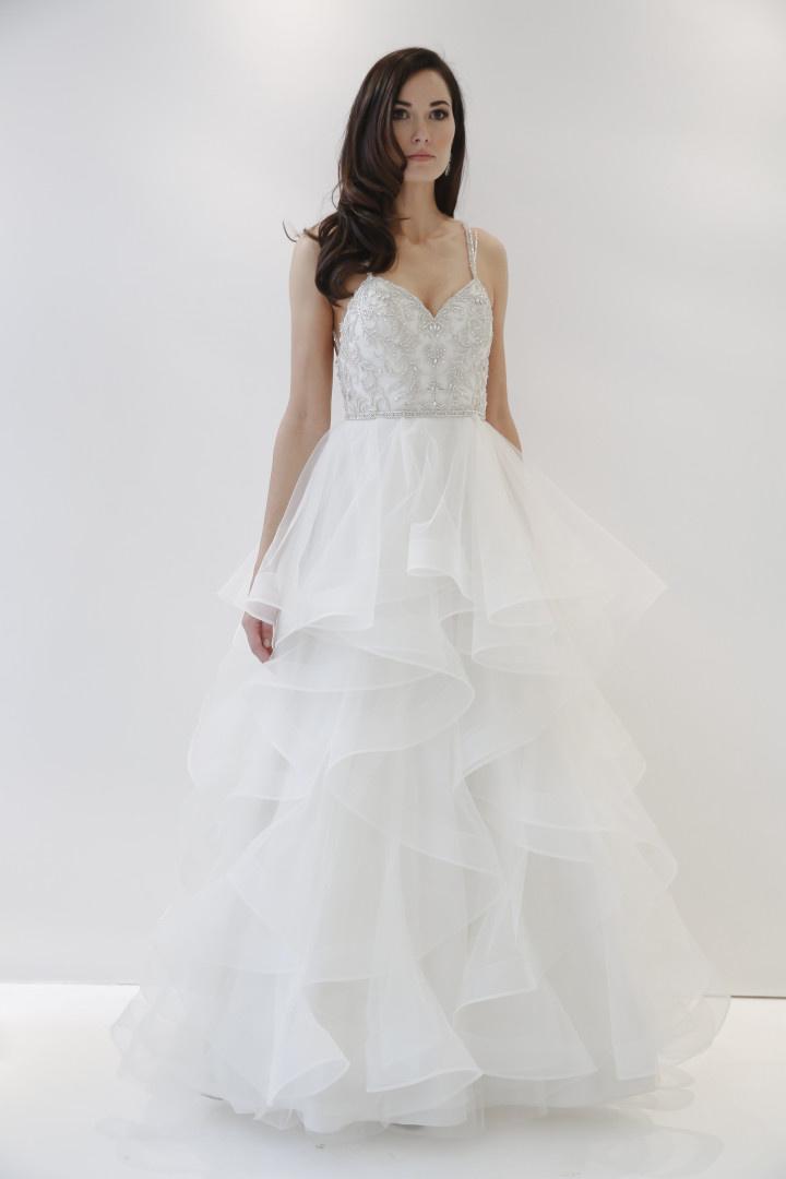 10 Amazing Las Vegas Wedding Dresses