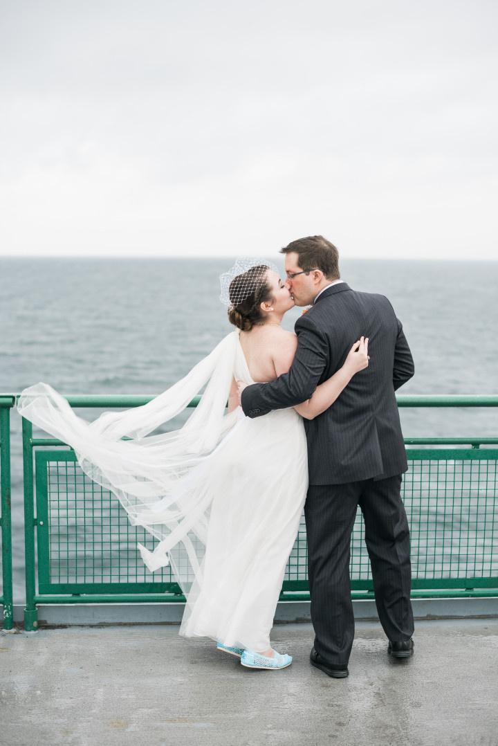 Seattle ferry wedding