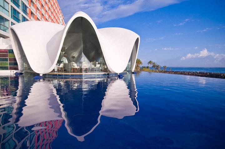 Perla Restaurant