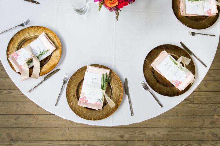 gold place settings 