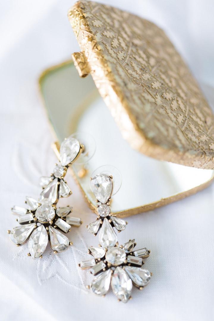 Bridal Accessories Checklist for Your Wedding
