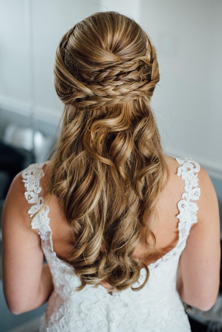 This Easy Hairstyle Is Perfect for Summer Weddings